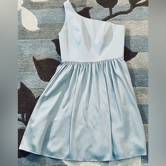 White by Vera Wang Style VW361260 One Shoulder A-line Gown in Dusty Crepe CL3 - Picture 4 of 6